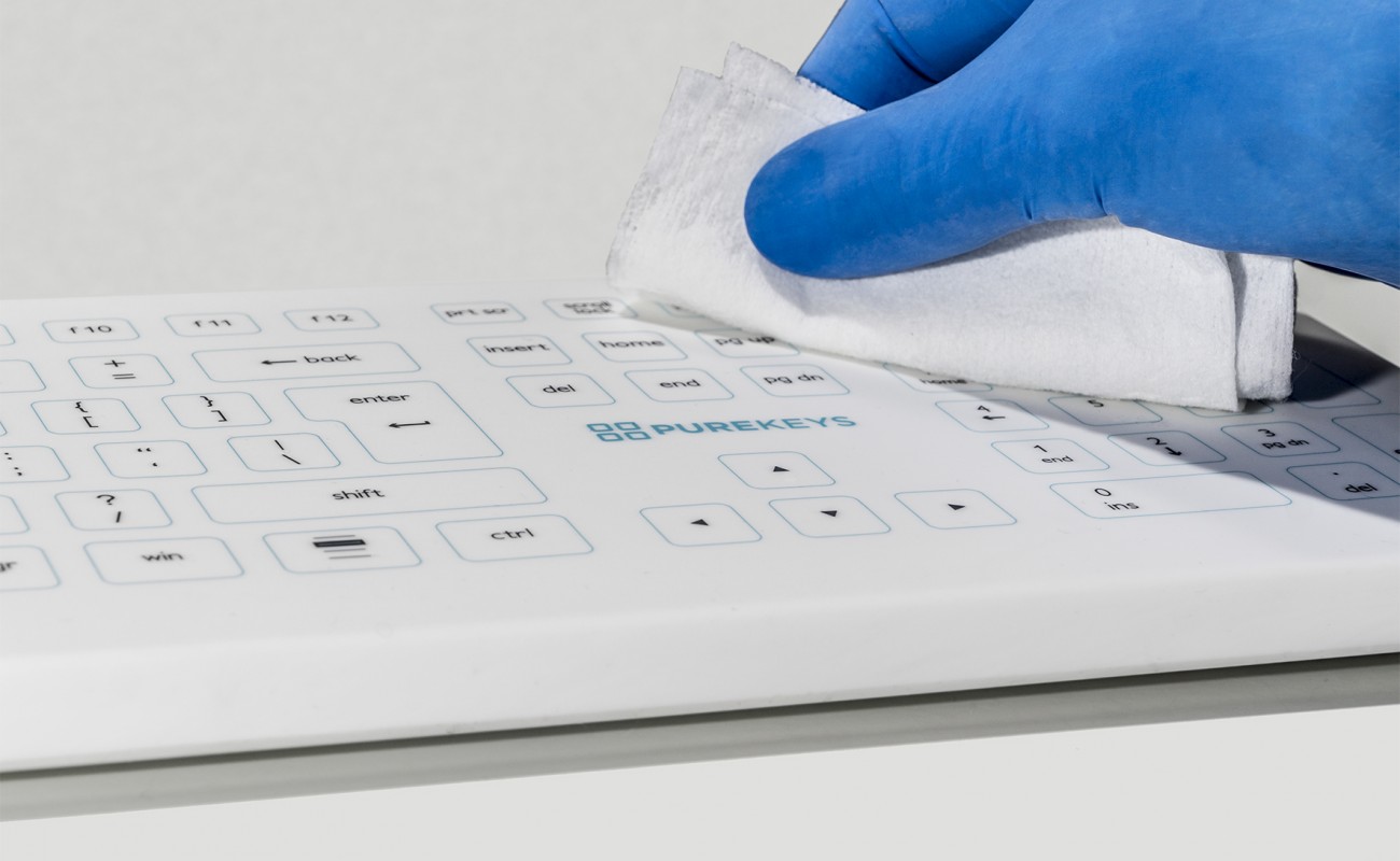 cleaning medical keyboard